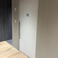 バリアフリーのトイレ。結婚式で利用した各フロアにあった