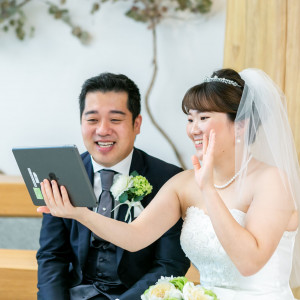 Zoomで繋がっている友人とはなしているところ。|599814さんのセント フォレストチャペル なんばの写真(1317718)