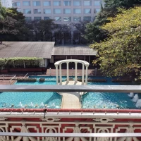 2階披露宴会場ベランダから外