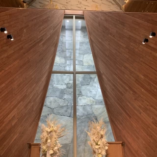 この雰囲気のチャペルはなかなか見たことがないのでとても感動し