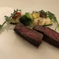 メインのお肉料理