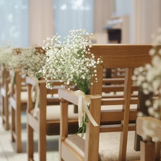 チャペルの椅子