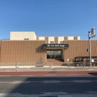 ガーデン、披露宴会場へと続く外観