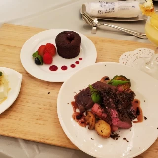 お肉もフォアグラもかなり美味しかったです♡