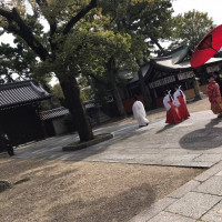 花嫁行列は参拝の方からもお祝いのお言葉や拍手を頂けました