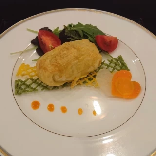 魚料理です。
パイ包みで大変美味でした。