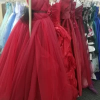 種類豊富なウェディングドレス