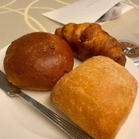 食べ放題のパン