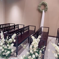 チャペルはもともと装花が固定であります