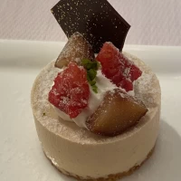 デザートのサイズ感が可愛らしいです。