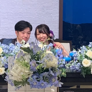 披露宴食事中