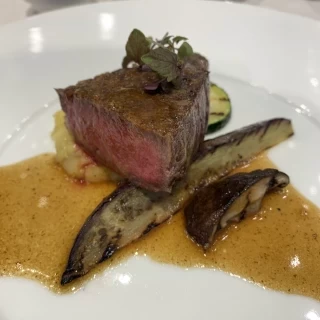 ヒレ肉柔らかくてジューシーです
