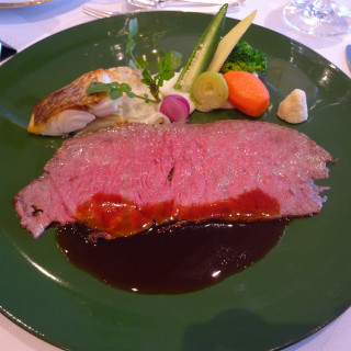 試食　肉料理