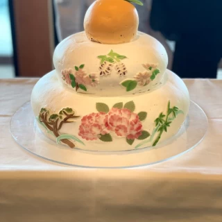 ウェディングケーキ、デザインは新婦が考えたようでした