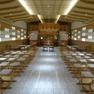 ホテル内の神殿です