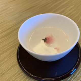 親族控え室にて出される桜茶