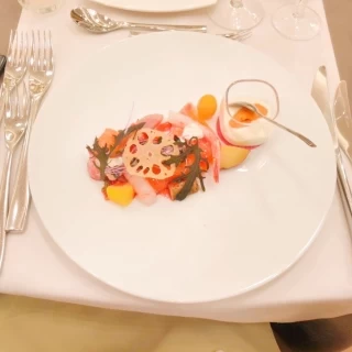 前菜　新鮮な魚介　お出汁のムース