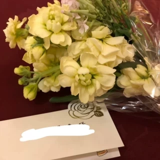 お花がいっぱいの式でした