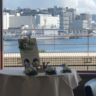 ウェルカムボードと海