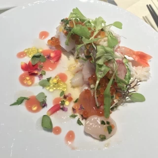料理はどれも美しく美味しかったです