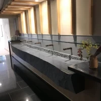 神楽殿の横にも手水があります。