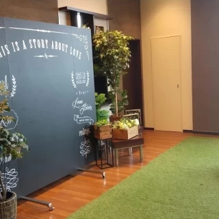 披露宴会場前にあるスペースのフォトスポット