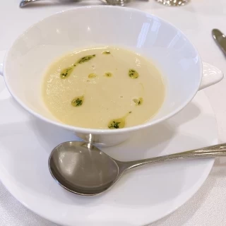 ホワイトショコラのポタージュです。