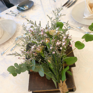 ゲストテーブル装花|603591さんのアンジェローブ(Wedding Island Angerobe)（ウエディング取扱終了）の写真(1351627)