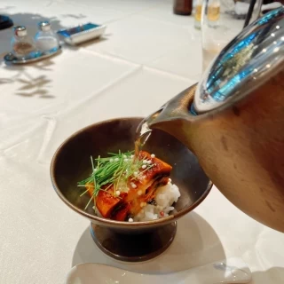 鰻茶漬けは遠方ゲストに喜ばれそう。