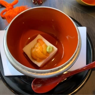雲丹と胡麻豆腐