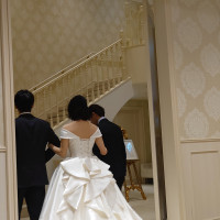 お色直しのため　新婦退場