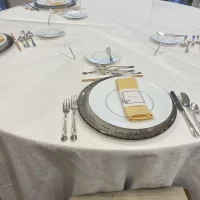 会場