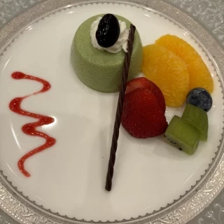 デザートは抹茶で和を感じました