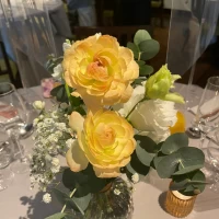 テーブルの装花