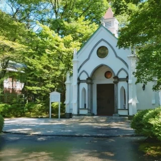 式場の外観です。夏は緑が綺麗です。