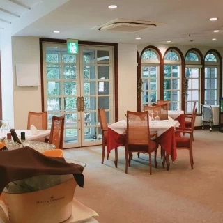 広くゆったりした会場です。