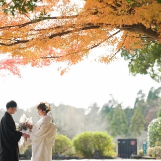 翠州亭入り口前の紅葉