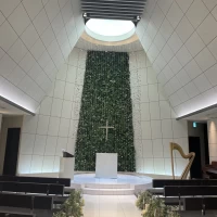 天井の高いチャペル