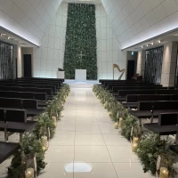 天井の高いチャペル