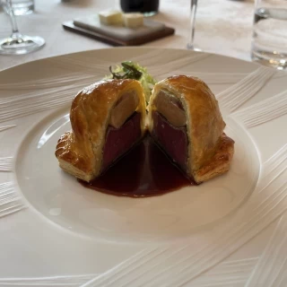 スペシャリテ