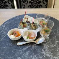 試食