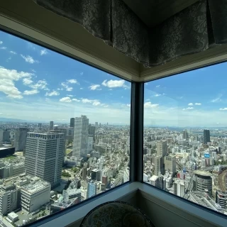 スイートルームの窓