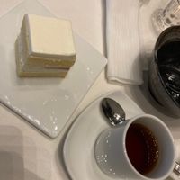 コーヒーとケーキがマッチしている。