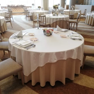 披露宴会場テーブルコーディネート