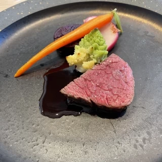 メイン
