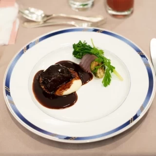 メインのお肉料理