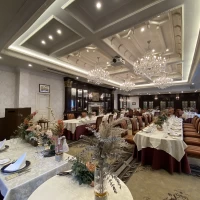 MAX120名収容可(晩餐スタイルの場合)