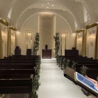 木の温もりのあるチャペル