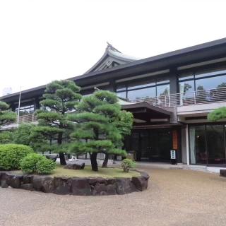 吉祥殿の外観。中には神殿や、披露宴会場がある。