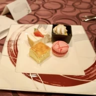 ウェディングケーキ